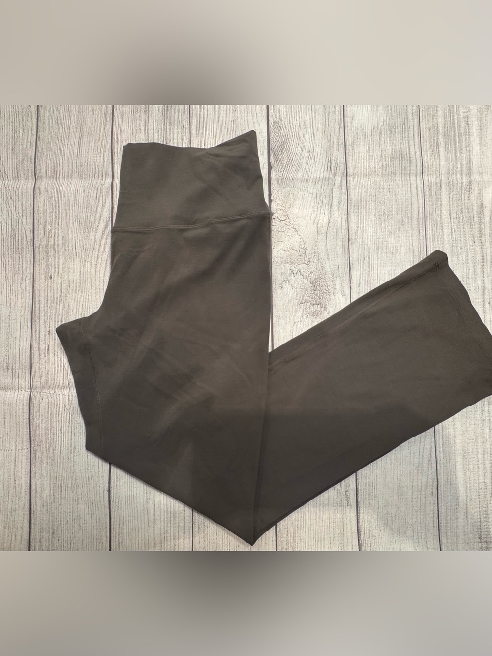 Nike High-Waist Flare Leggings - Dark Olive